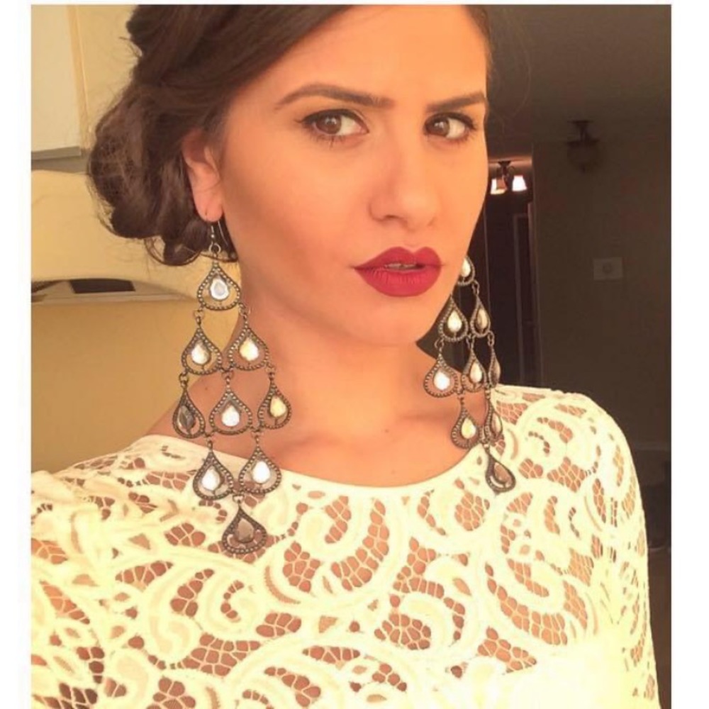 BCBG white lace maxi gown, long sleeve open back. - Picture 2 of 3